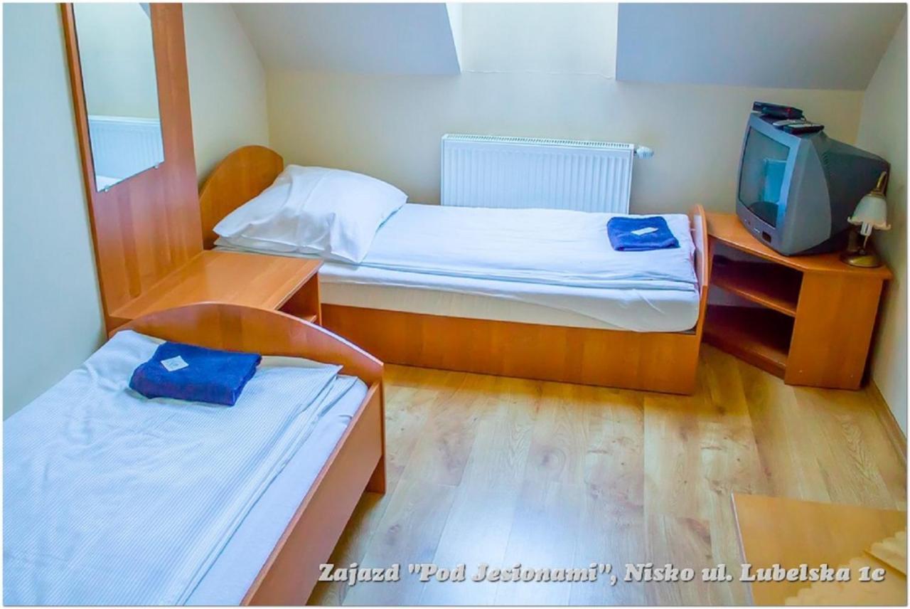 Zajazd Pod Jesionami Nisko Extérieur photo