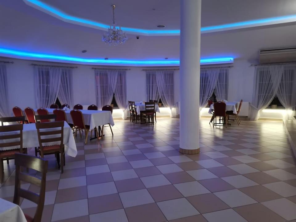 Zajazd Pod Jesionami Nisko Extérieur photo